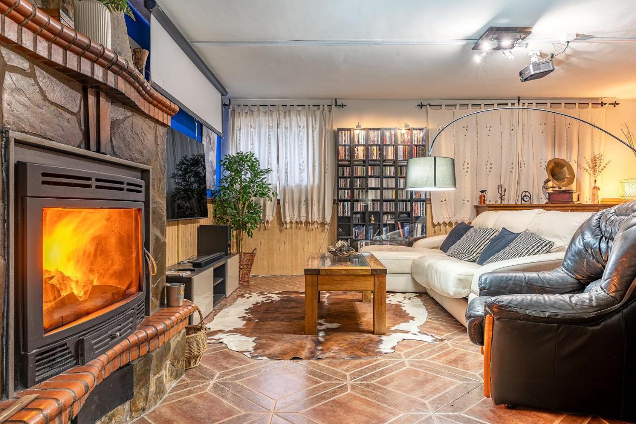 Casa De Amigos La Latina Con Piscina, Chimenea Y Barbacoa Villa Illora Ngoại thất bức ảnh